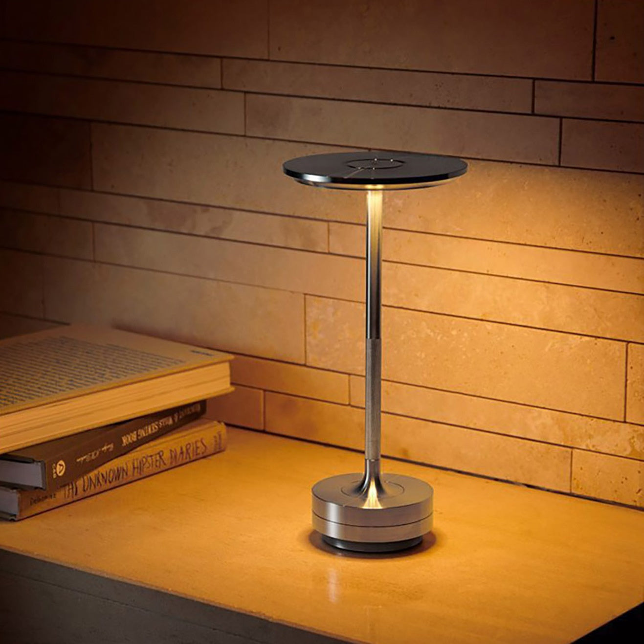 Cordless Metal Dimmable Table Lamp