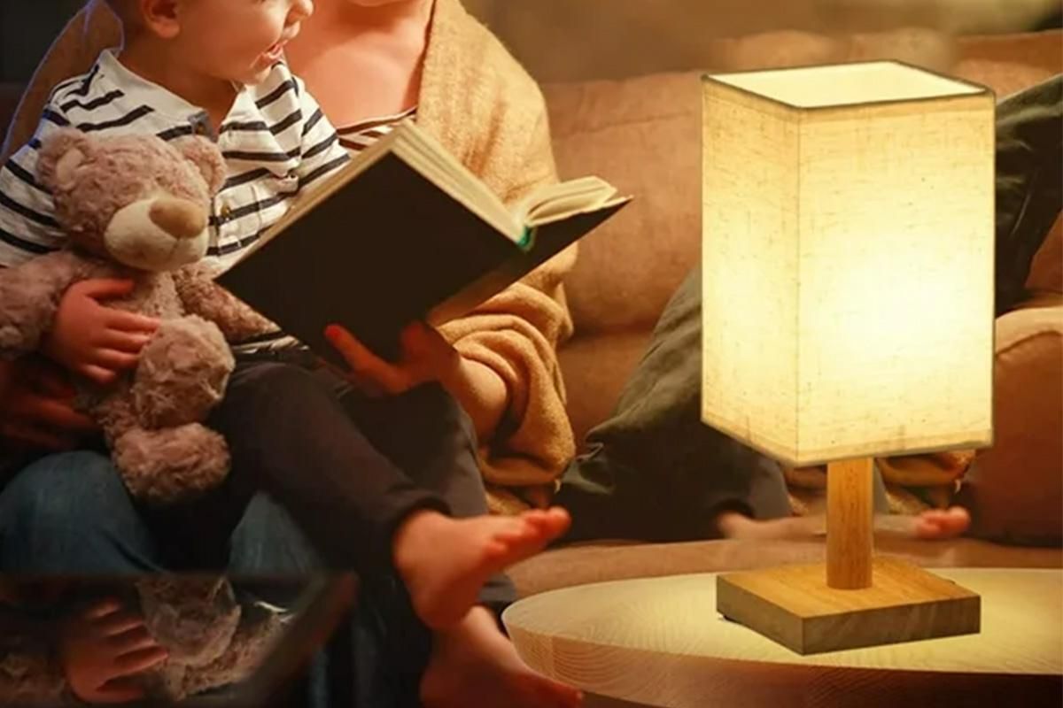Square Fabric Shade Bedside Table Lamp